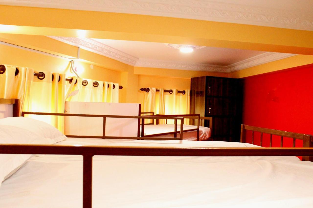 Vista City Hostel Катманду Екстериор снимка