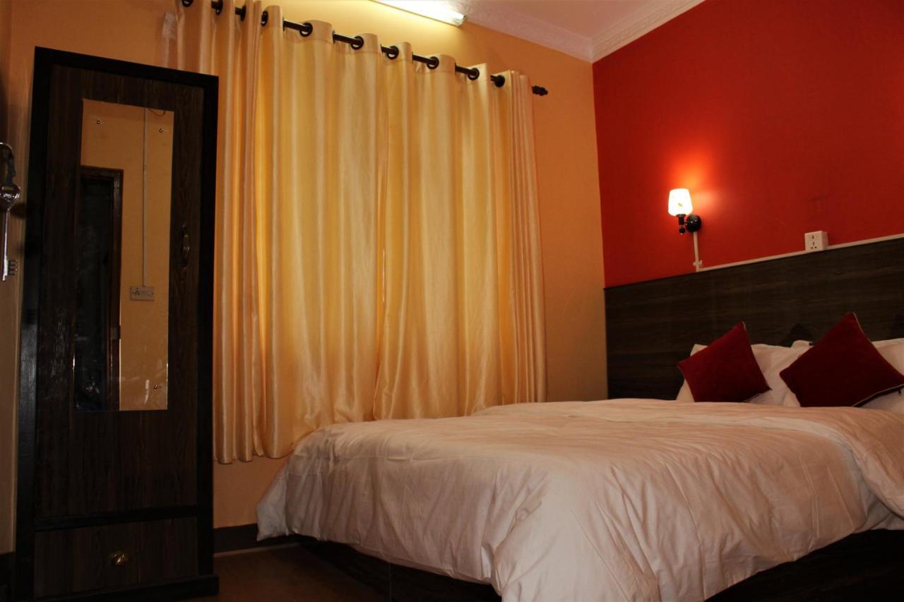 Vista City Hostel Катманду Екстериор снимка