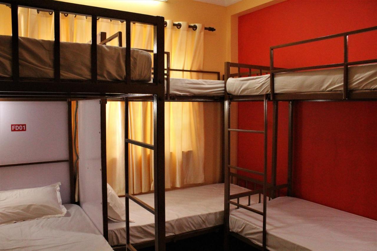 Vista City Hostel Катманду Екстериор снимка